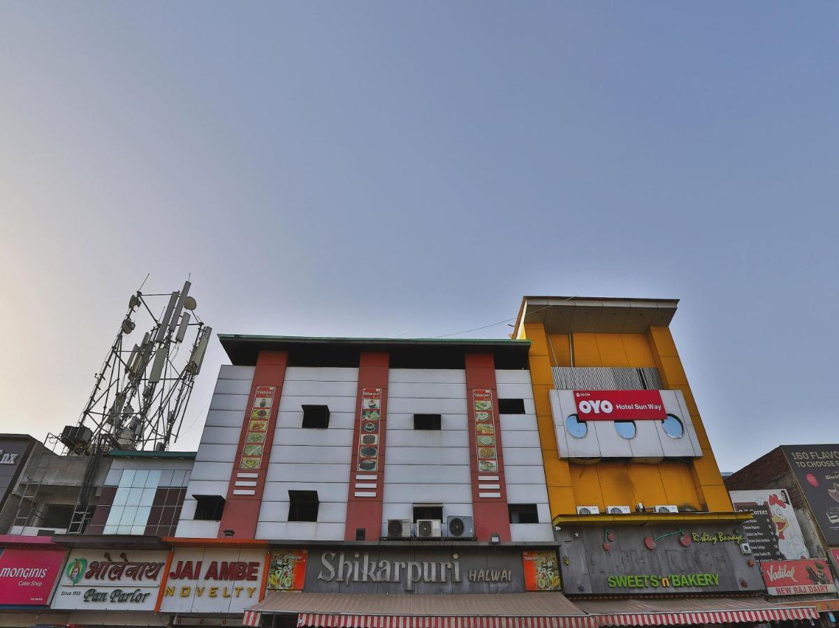 Hotel O Sunway Ahmedabad Exteriör bild