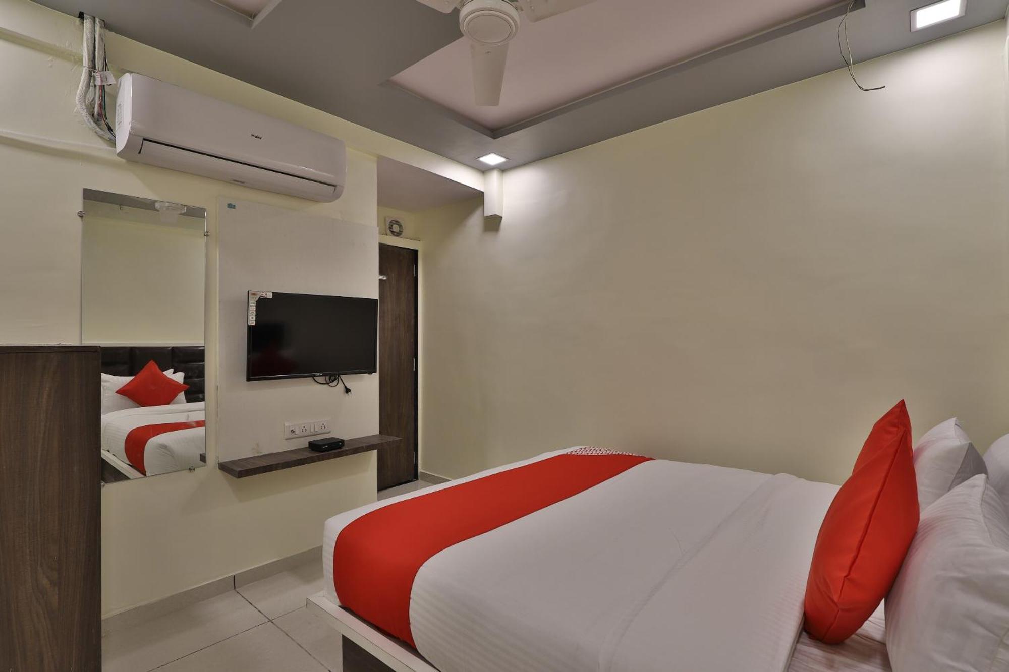 Hotel O Sunway Ahmedabad Exteriör bild